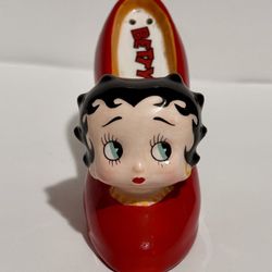 Vintage 1999 Betty Boop Red Shoe Vandor Single Spice Shaker Porcelain