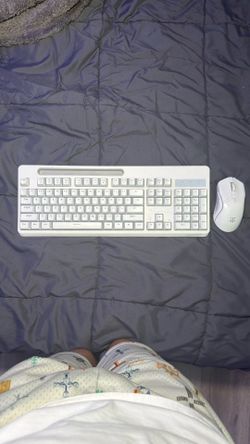 Snpurdiri Wireless RGB Gaming Keyboard and Mouse Combo (White)