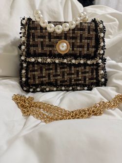 Crossbody purse
