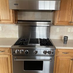 Stove & Wall range hood