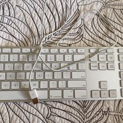 Apple wired keyboard
