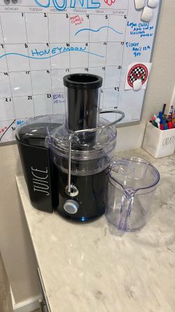 Rae Dunn juicer BRAND NEW  freeee