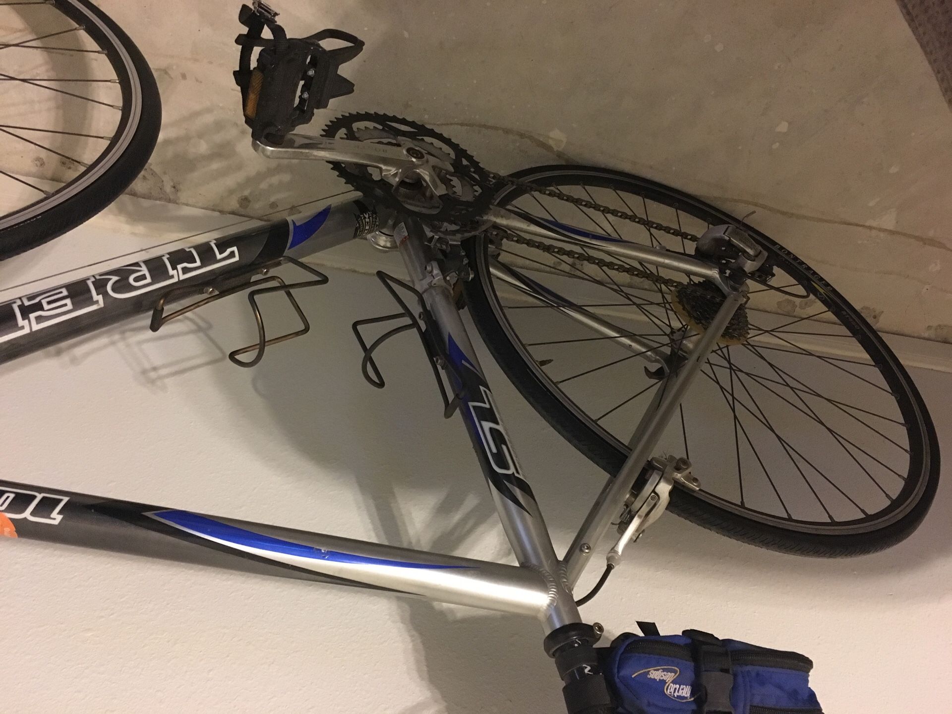 Trek sl 1000 aluminum road bike 56 cm frame awesome shape