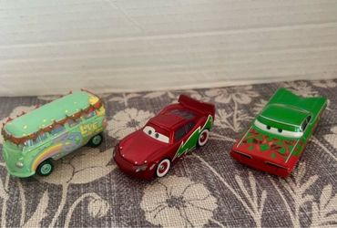 Disney Pixar Cars holiday die cast set of 3