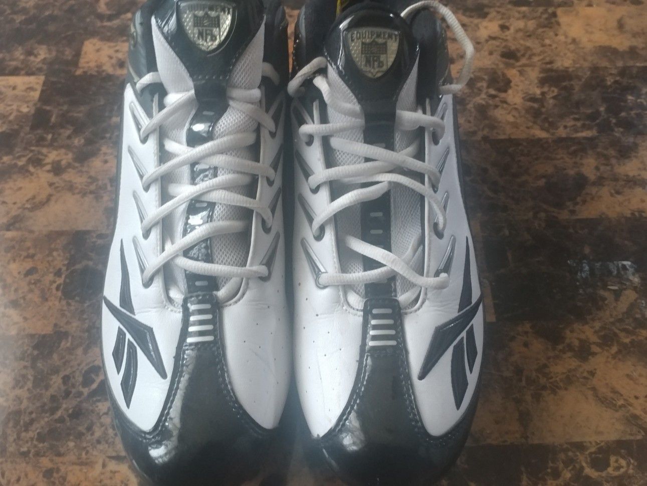 REEBOK MEN'S NFL 4 SPEED III MID FOOTBALL CLEATS SIZE:12