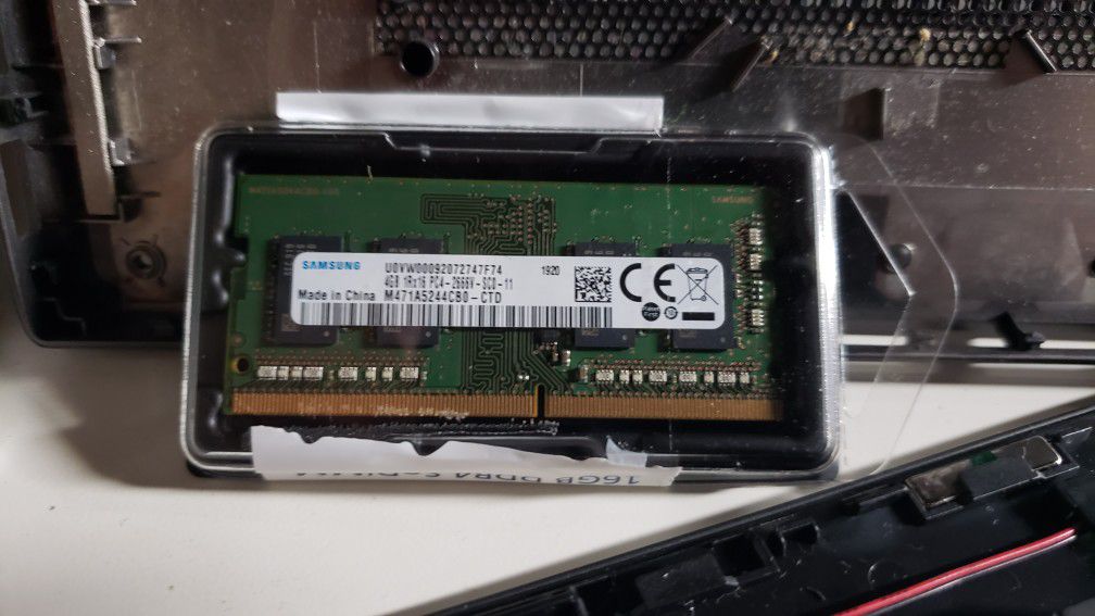 4 gigs DDR4 Ram 2666 mhz