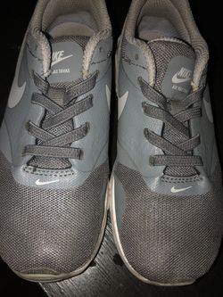Boys Nike size 12c