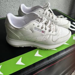 Boys White Reebok Shoes 
