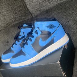 Air Jordan Mid 1 Brand New $40