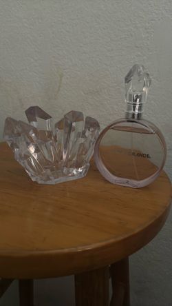 REM Ariana Grande Perfume