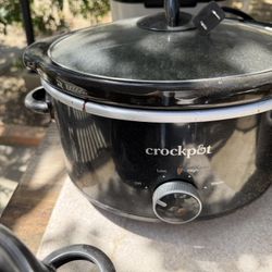 Medium Size Crockpot 