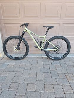 GIANT LIV INTRIGUE 2 FULL SUSPENSION 27.5 INCH SETUP TUBELESS ( SMALL)