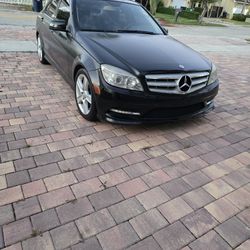 Mercedez Benz C300