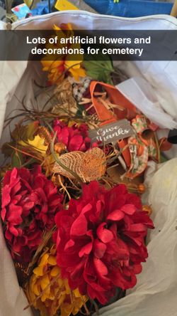Artificial Flowers, gates