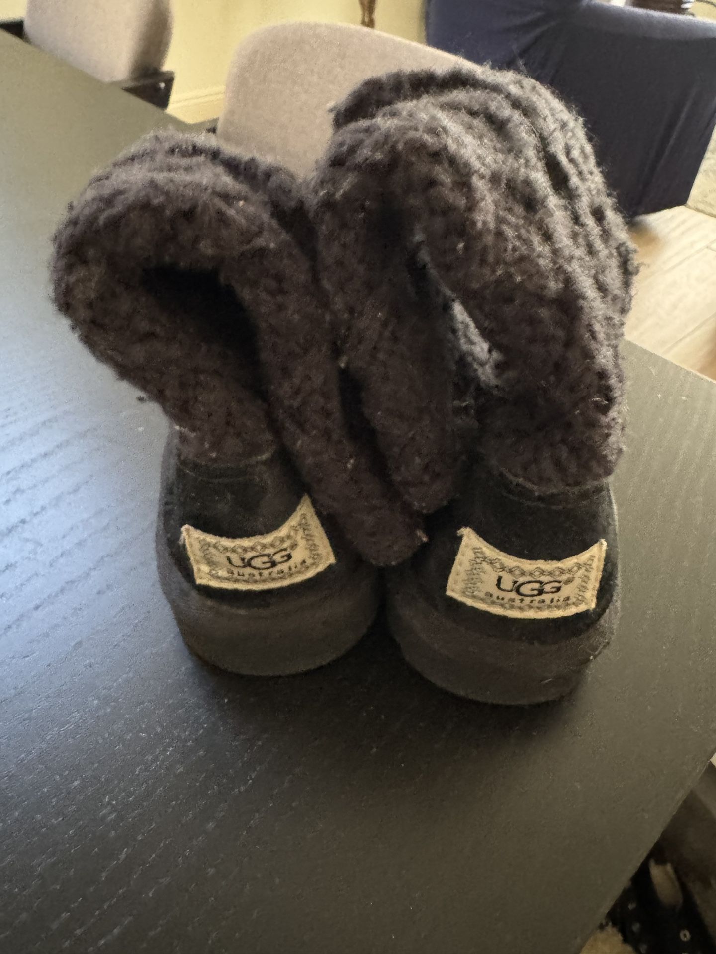 UGG Boots Kids Size 11