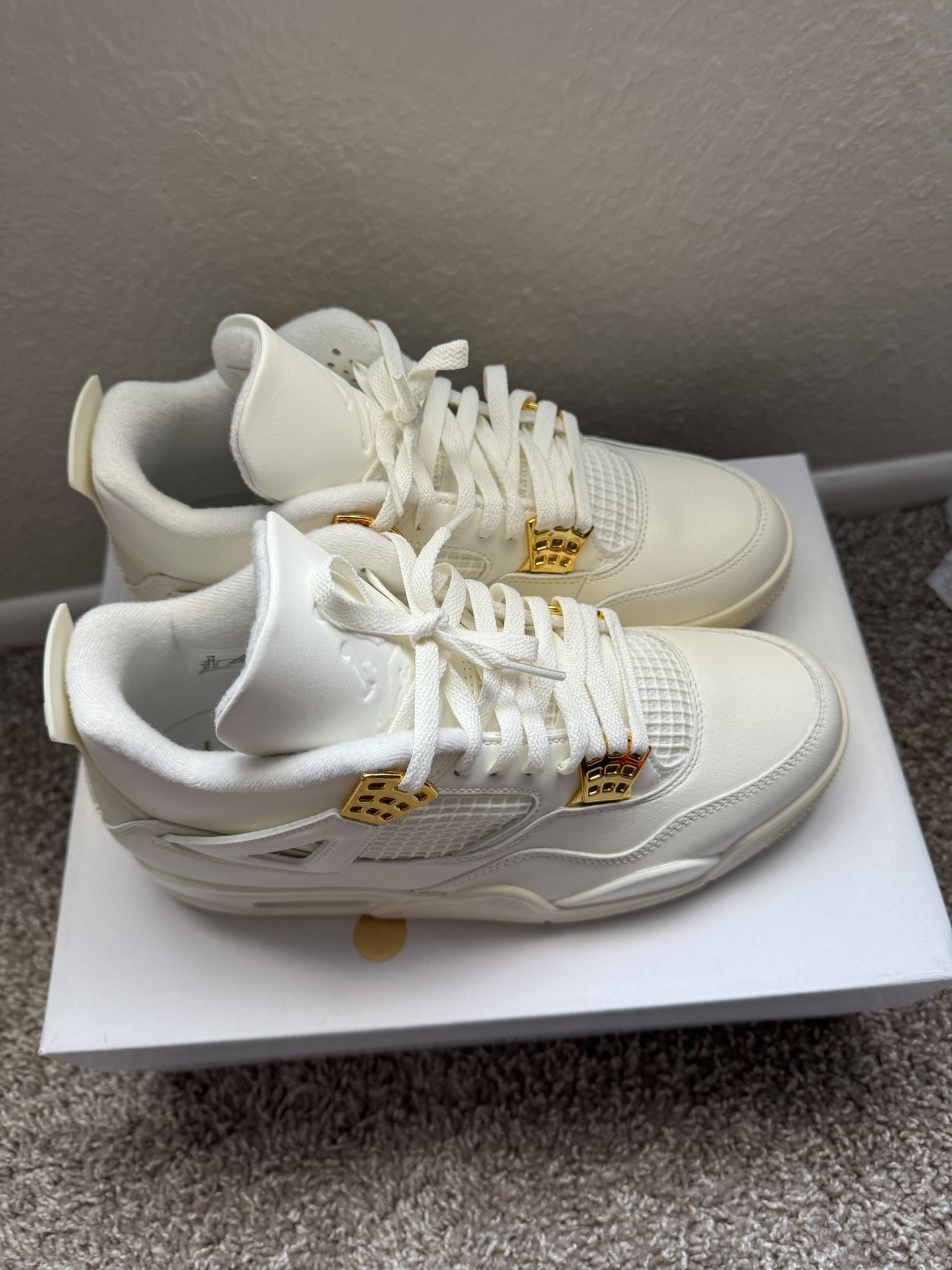 Jordan 4
