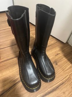 Dr. Martens Hi Buzz Boots