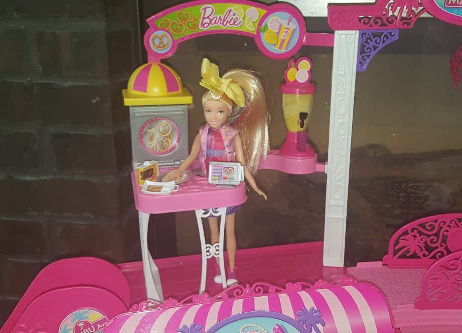 Monogram Louis Vuitton Barbie Keychain for Sale in Austin, TX - OfferUp