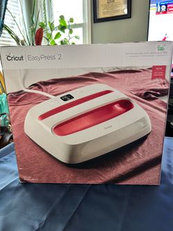 New In Box Cricut Easy Press 2 Heat-Press