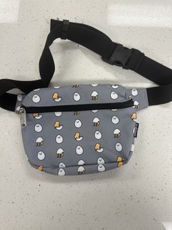 Sanrio 2018 Loungefly Gudetama Egg Fanny Pack 