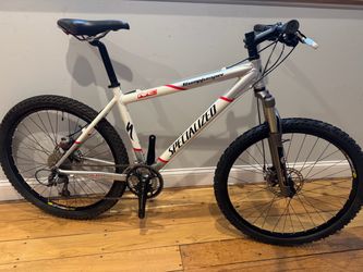 Specialized Stumpjumper M4 mountain bike