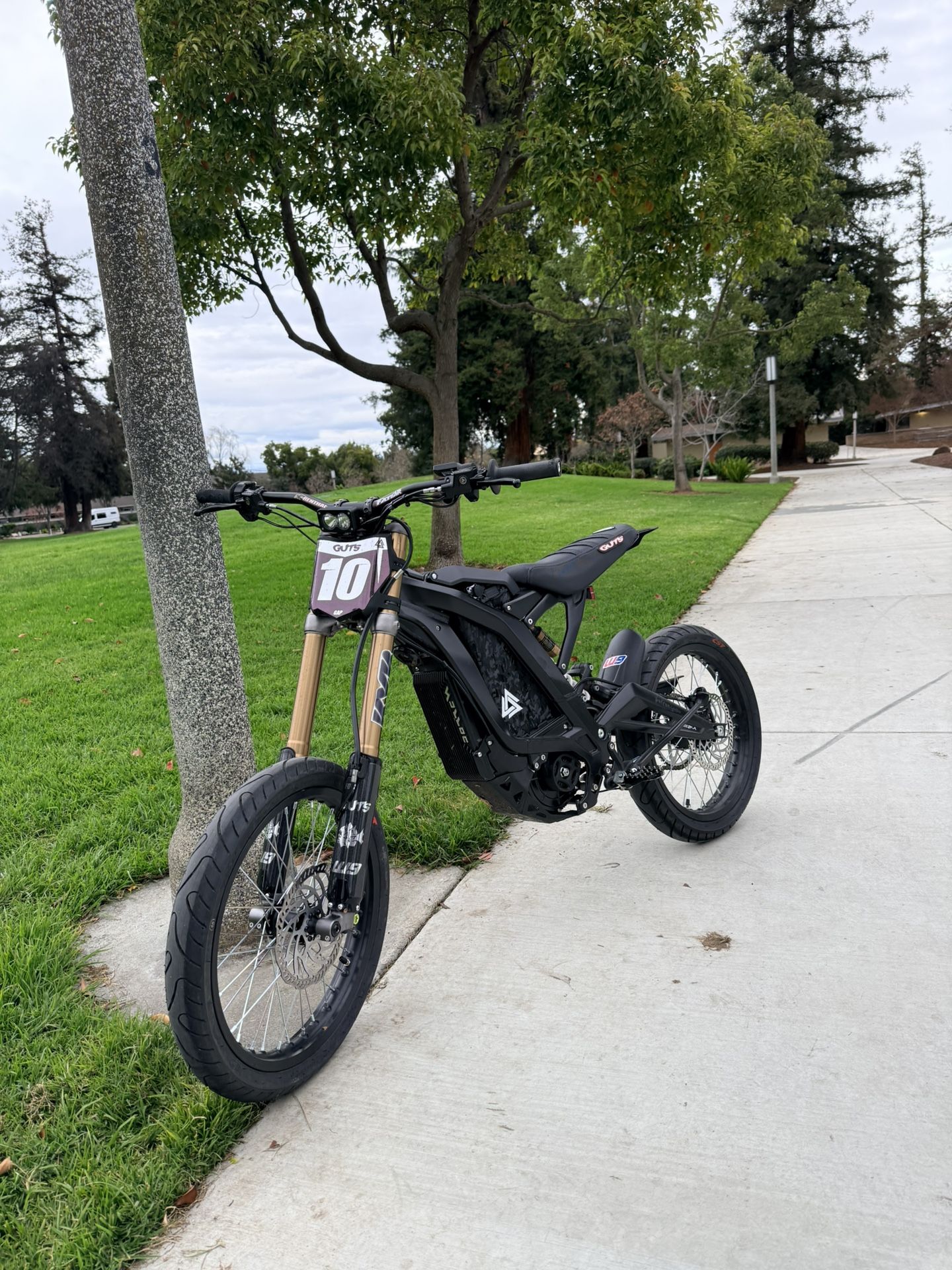 2025 Surron Light Bee X (No Trades)