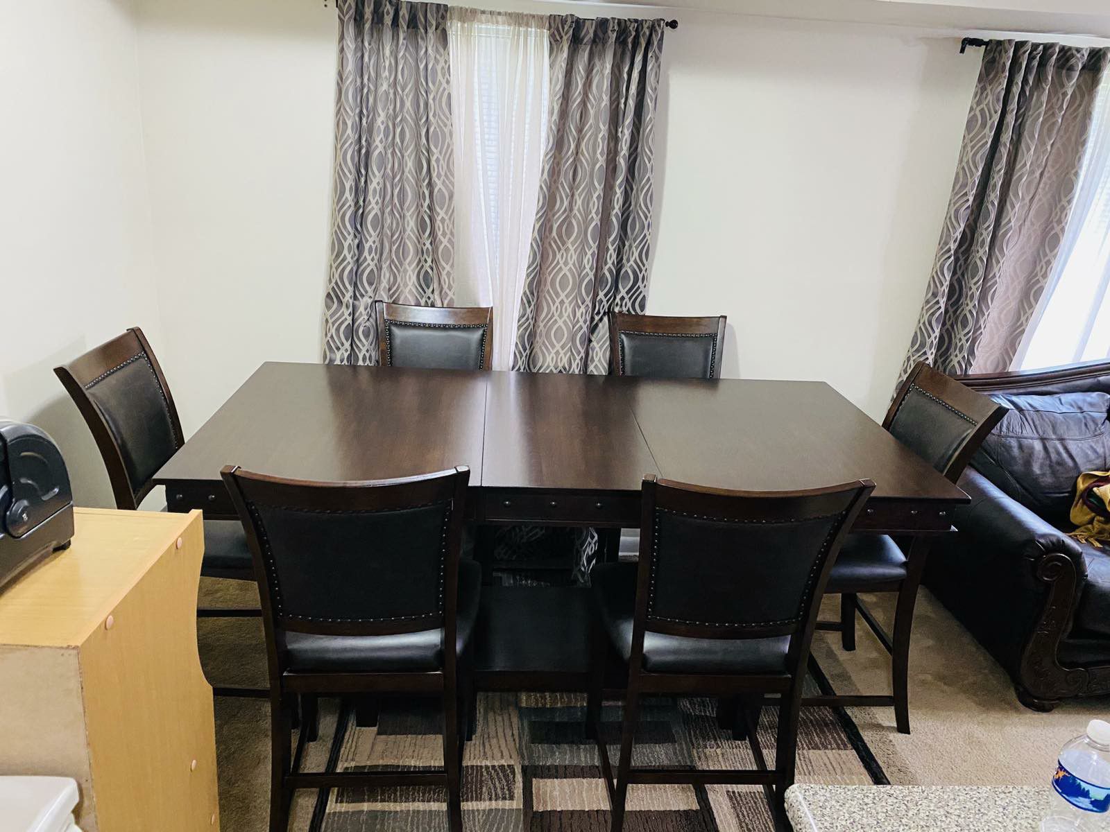 Dining Table w/6Chairs
