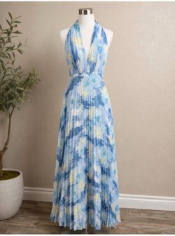 Steve Madden Pleated Halter Maxi Dress Hazy Blue Floral Print Open Back Size M