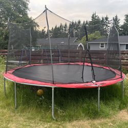 Trampoline 