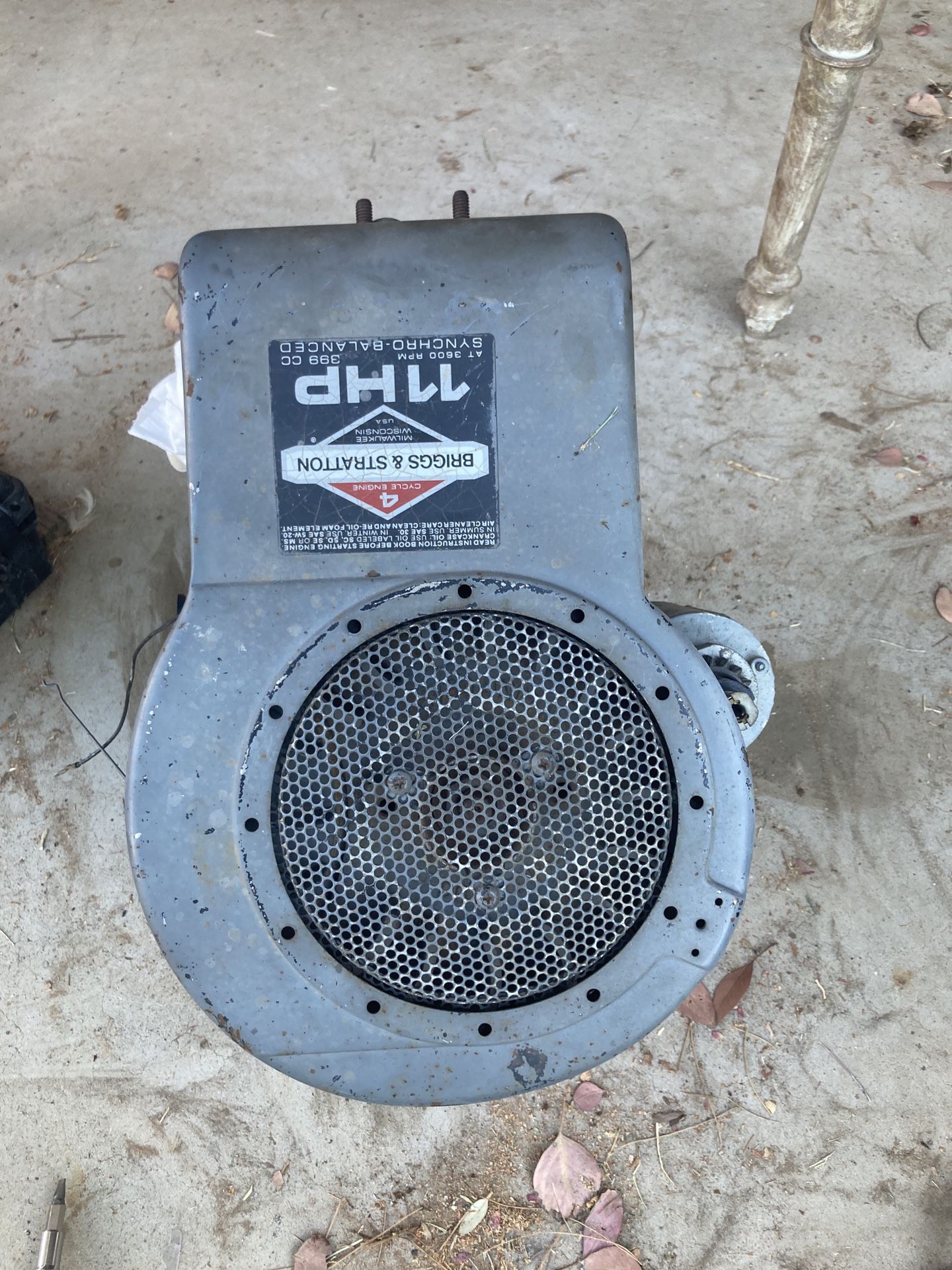 11hp Briggs and Stratton Engine