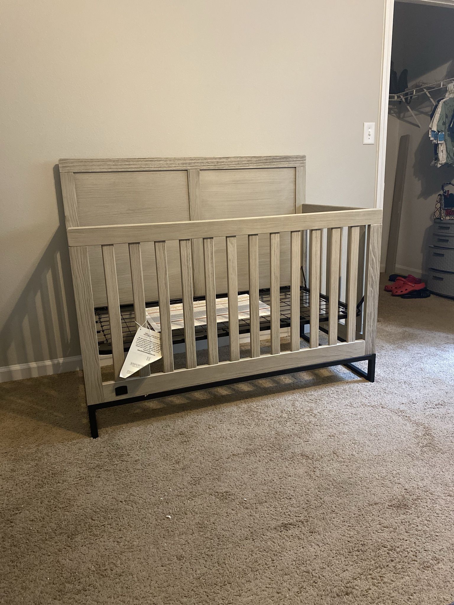 4-1 baby crib 