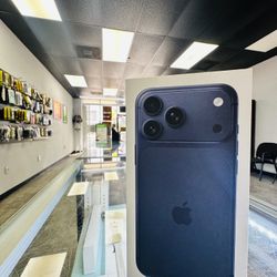 Iphone 17 Pro Max Unlocked - Sealed 💯 