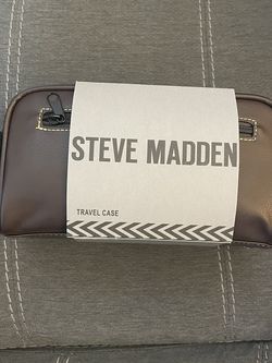 Brand New without tag Steve Madden Travel Case