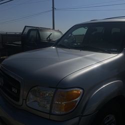 2003 Toyota Sequoia
