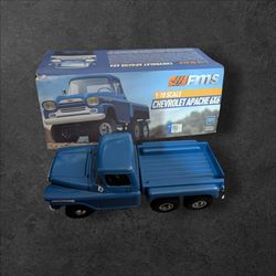 FMS 1:18 Chevrolet Apache RC Truck - discontinued