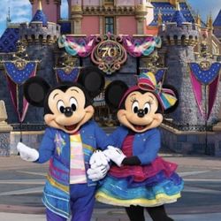 3 Disney Tickets (DOES NOT INCLUDE HOPPER PASS)