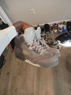 Air Jordan 5 Retro Taupe/Grey Suede Sneakers
