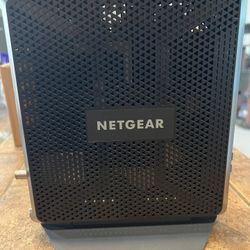 AC 1900 Wi-Fi Cable Modem Router