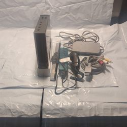 Nintendo Wii Complete Console-preowned