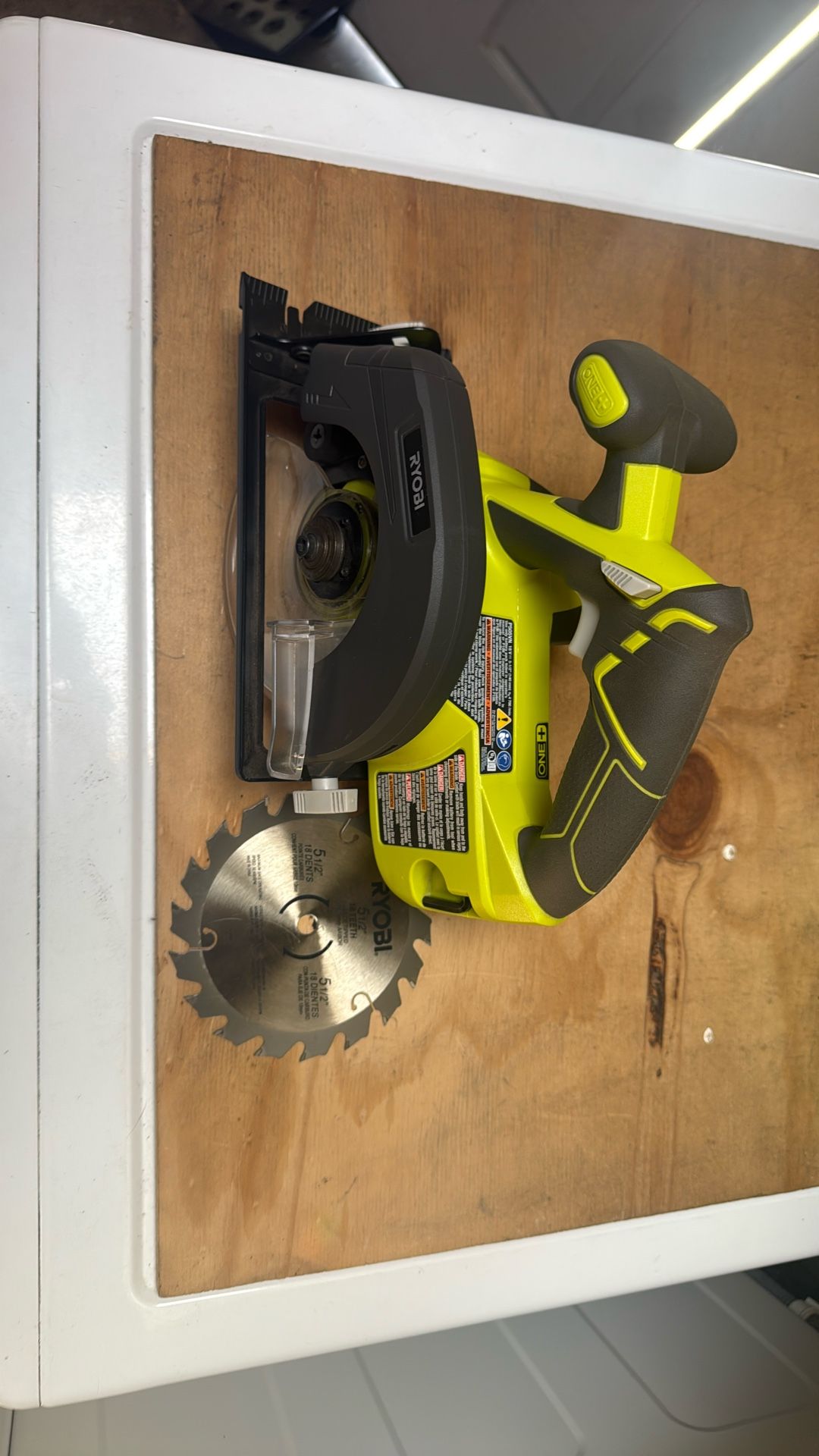 ryobi 5 1/2 in. circular saw
