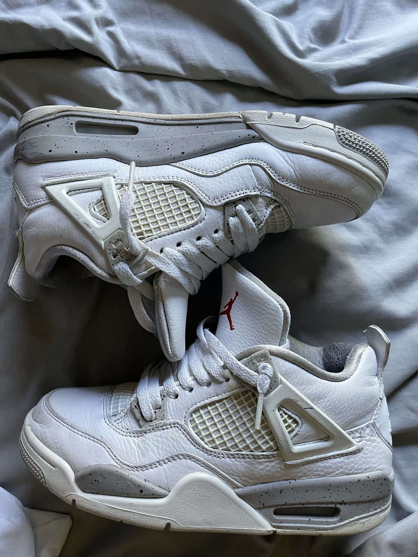 Jordan 4 Size 6y