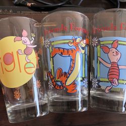 Disney drinking cups 3 Bottle For $5
