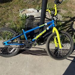 Diamondback Project Bike