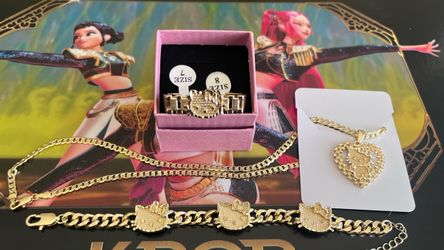 Hello Kitty jewelry set