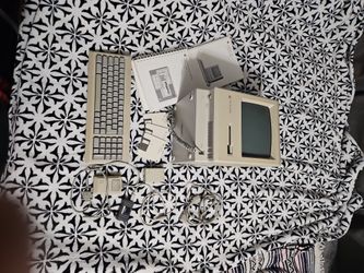 Apple Macintosh Plus