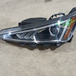 2019-2020 Hyundai Elantra Headlight LH 