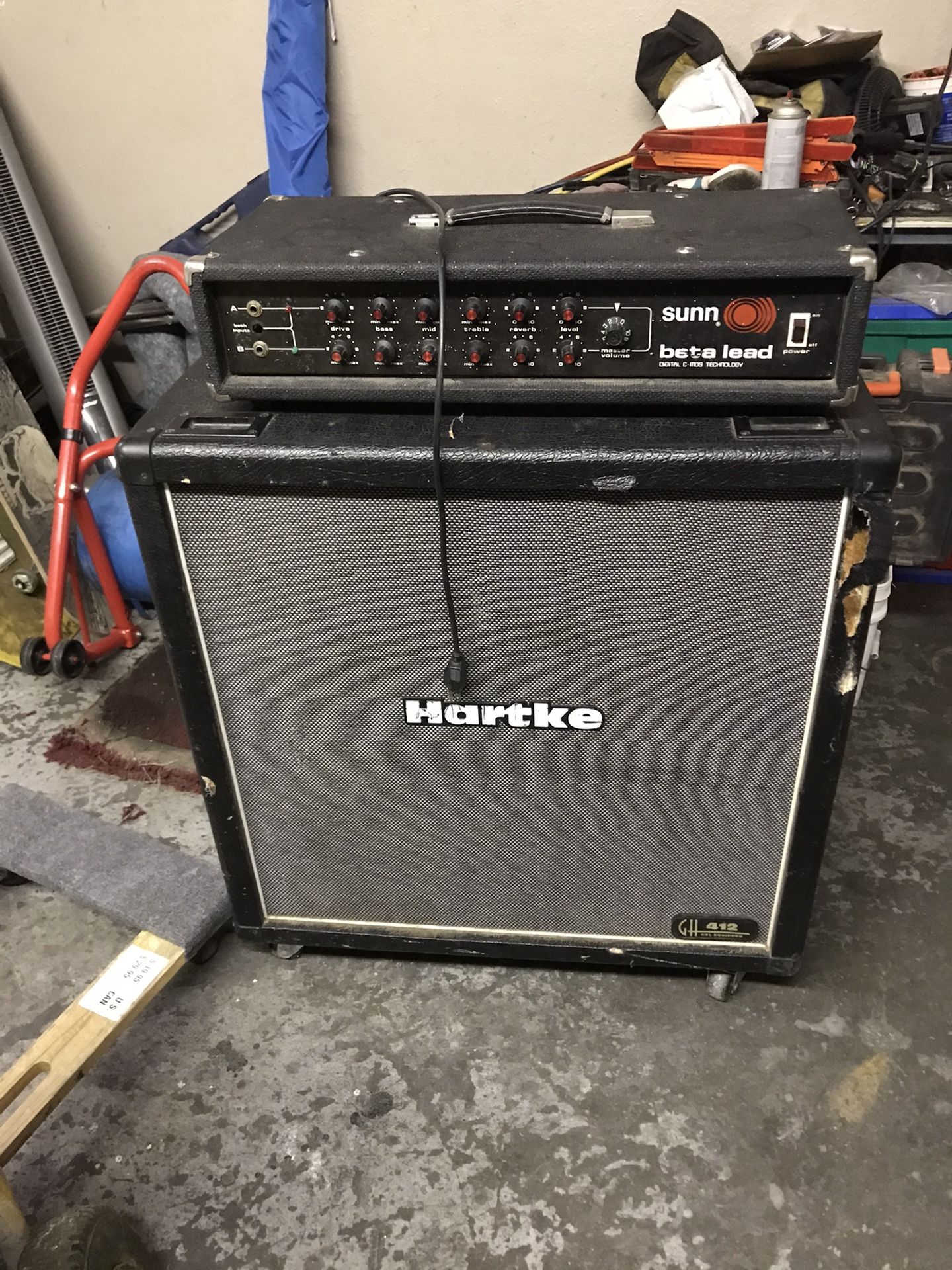 Used Sunn Beta Bass Amp Head / Hartke GH412 guitar speaker cabinet