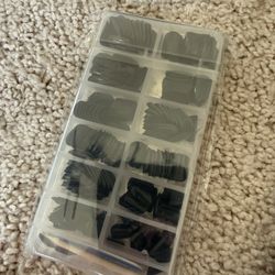 New Press On Nails - Black