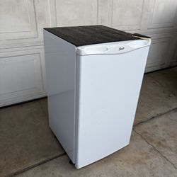 Avanti 3.2 Cu. Ft. Counter-high Refrigerator