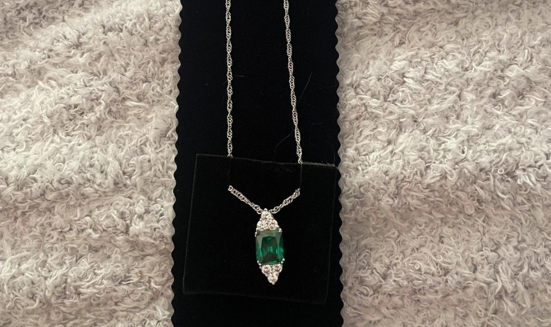 Stauer Silver CZ and Emerald Necklace 